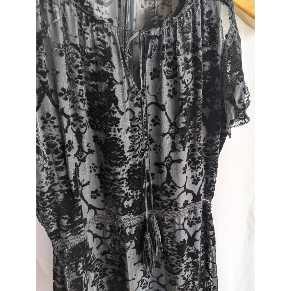 Elie Tahari Charlize Velvet Burnout Maxi Dress - Picture 5 of 12